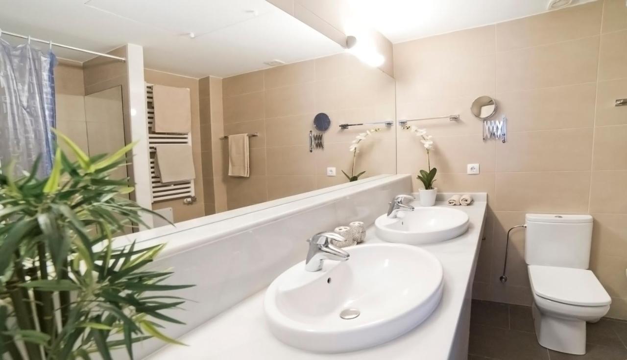 Tranquil Duplex In Sitges, Barcelona,Sea Views, Parking, Terrace公寓 外观 照片