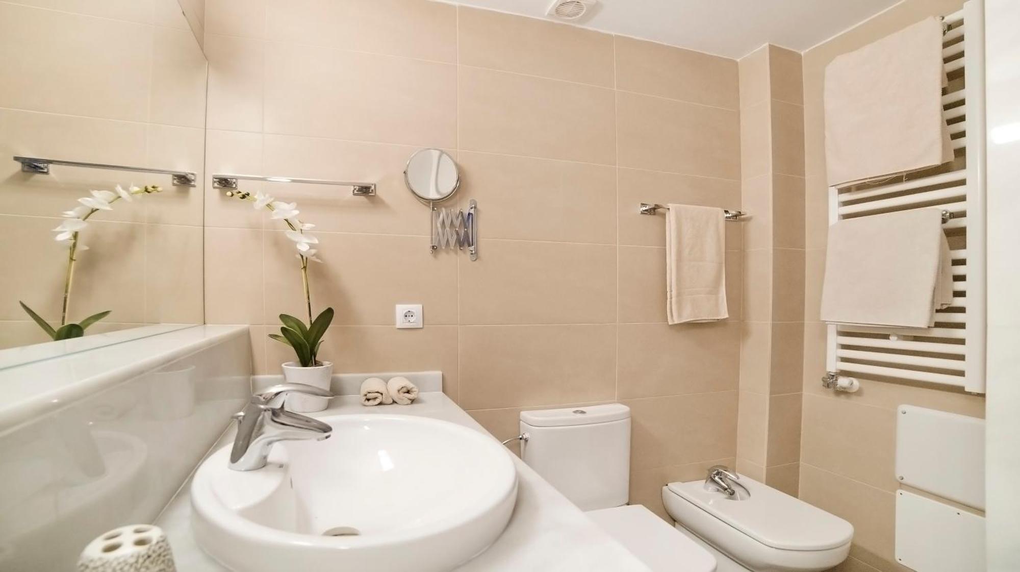 Tranquil Duplex In Sitges, Barcelona,Sea Views, Parking, Terrace公寓 外观 照片